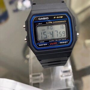 Casio F91W-1 Men's Classic Black Resin Band Alarm Chronograph LCD Digital Watch